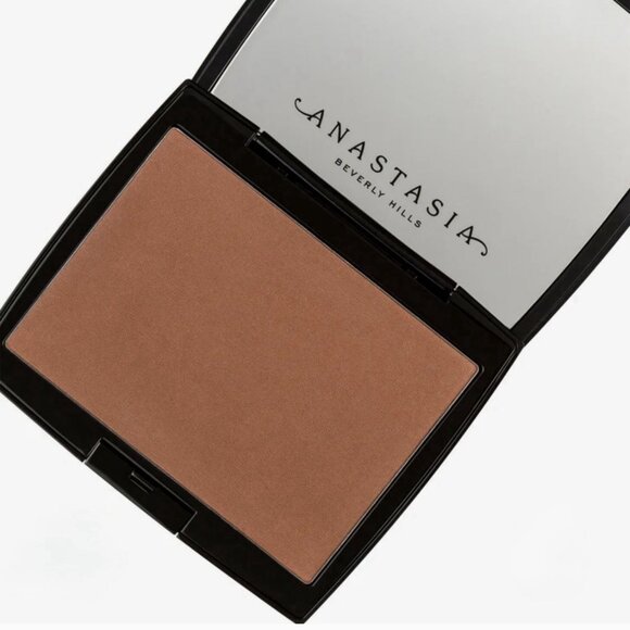 Anastasia Beverly Hills Other - Anastasia Beverly Hills Powder Bronzer MAHOGANY 10g 0.35 oz NIB